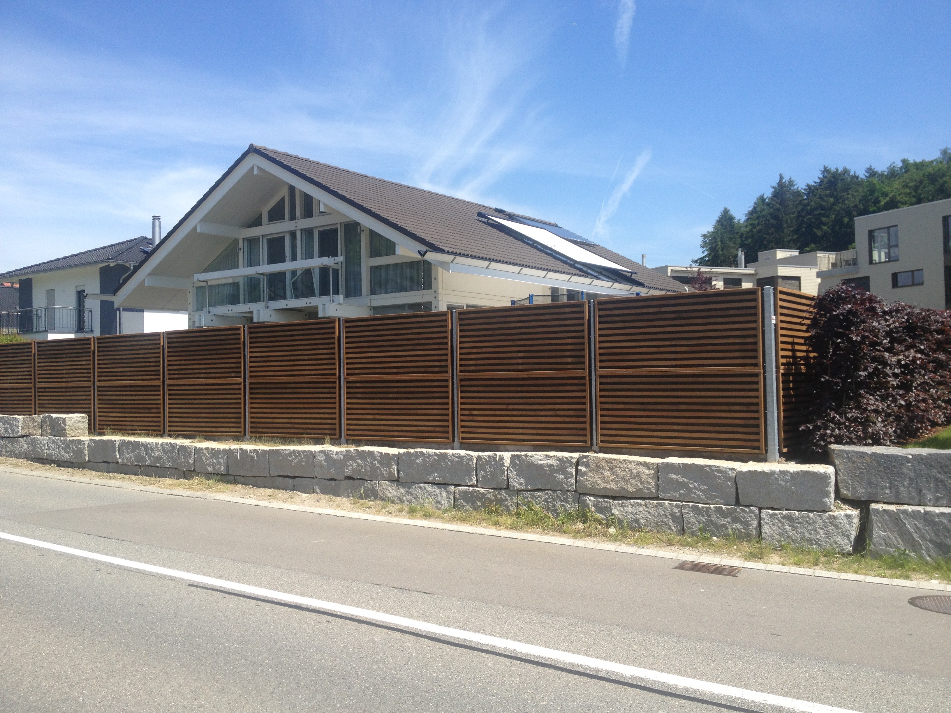 Mur anti-bruit réfléchissant Noistop Wood Elba et Elba Color - hauteur 180 à 225 cm - performances 24 dB Rw et 6.8 dB absorption_1