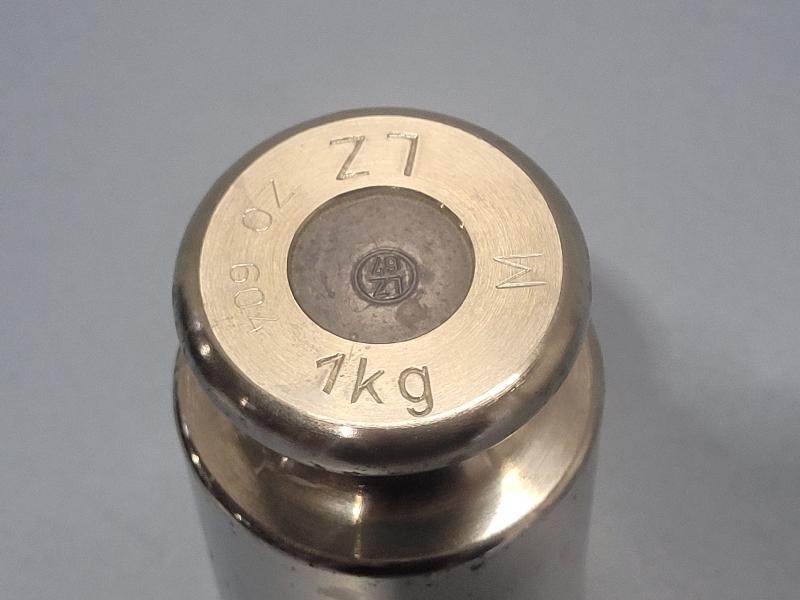 Poids d'étalonnage ZWIEBEL 1kg classe M1 INOX_1