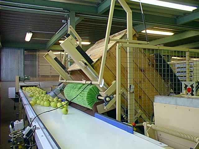 Retourneur videur de caisses semi automatique_1