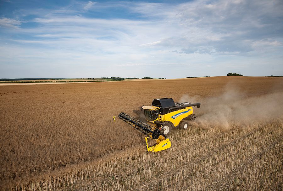 Moissonneuse batteuse CX8.80 Tier 4B - New Holland - trémie 11 500 L - largeur de coupe 6,10 à 12,50 m_1