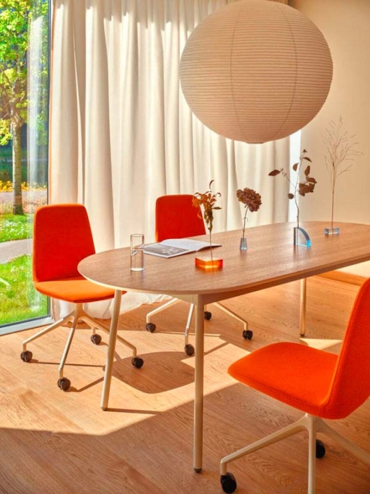 Table de réunion  Ubia Mobilier : l'élégance et la fonctionnalité pour tous vos espaces professionnels_1