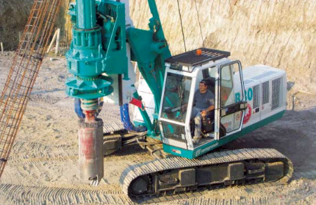 Machine de forage Casagrande B80 avec kit Tarrières creuses