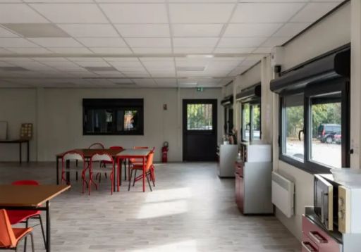 Locaux sociaux préfabriqués ergonomiques et adaptables BCM - Disponible en achat ou en location courte/longue durée_1
