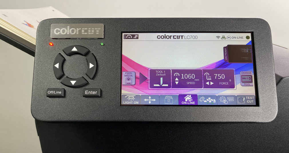 Découpeuse d'étiquettes de production en planche - Vitesse de découpe jusqu'à 1060 mm/s - Morgana LC700_1