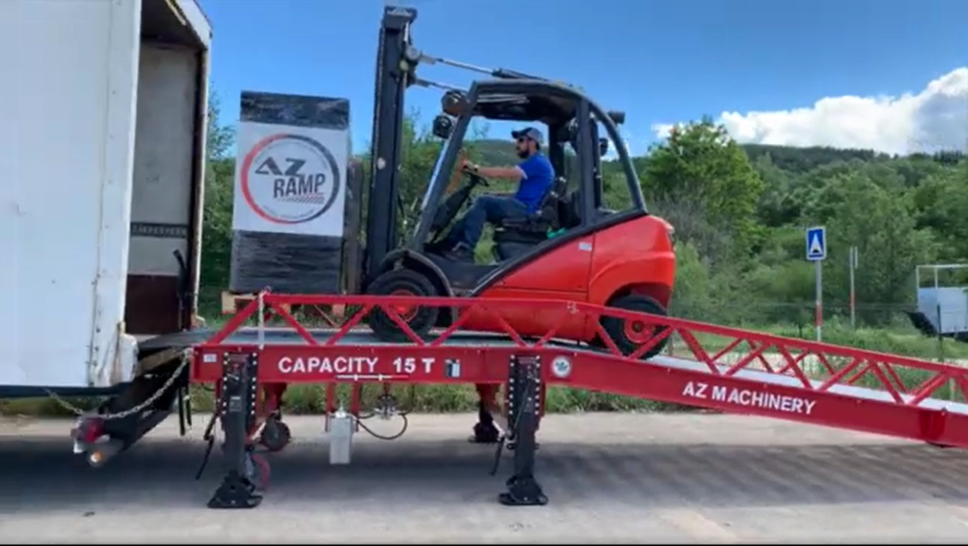 Rampe de quai mobile AZ RAMP STAR - Simple à déplacer et utiliser - Capacité de 8T à 20T_1