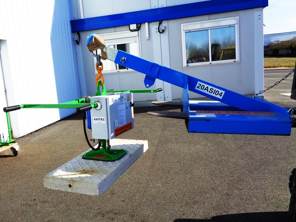 Spreader pour conteneur extra-compact pour petites dalles sur chantier, suspendu ou manuel - AXIBETON_1
