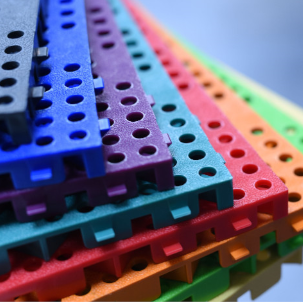 Dalle antidérapante pour terrain multisport - FLEXIPAD - drainage performant et fabrication française_1