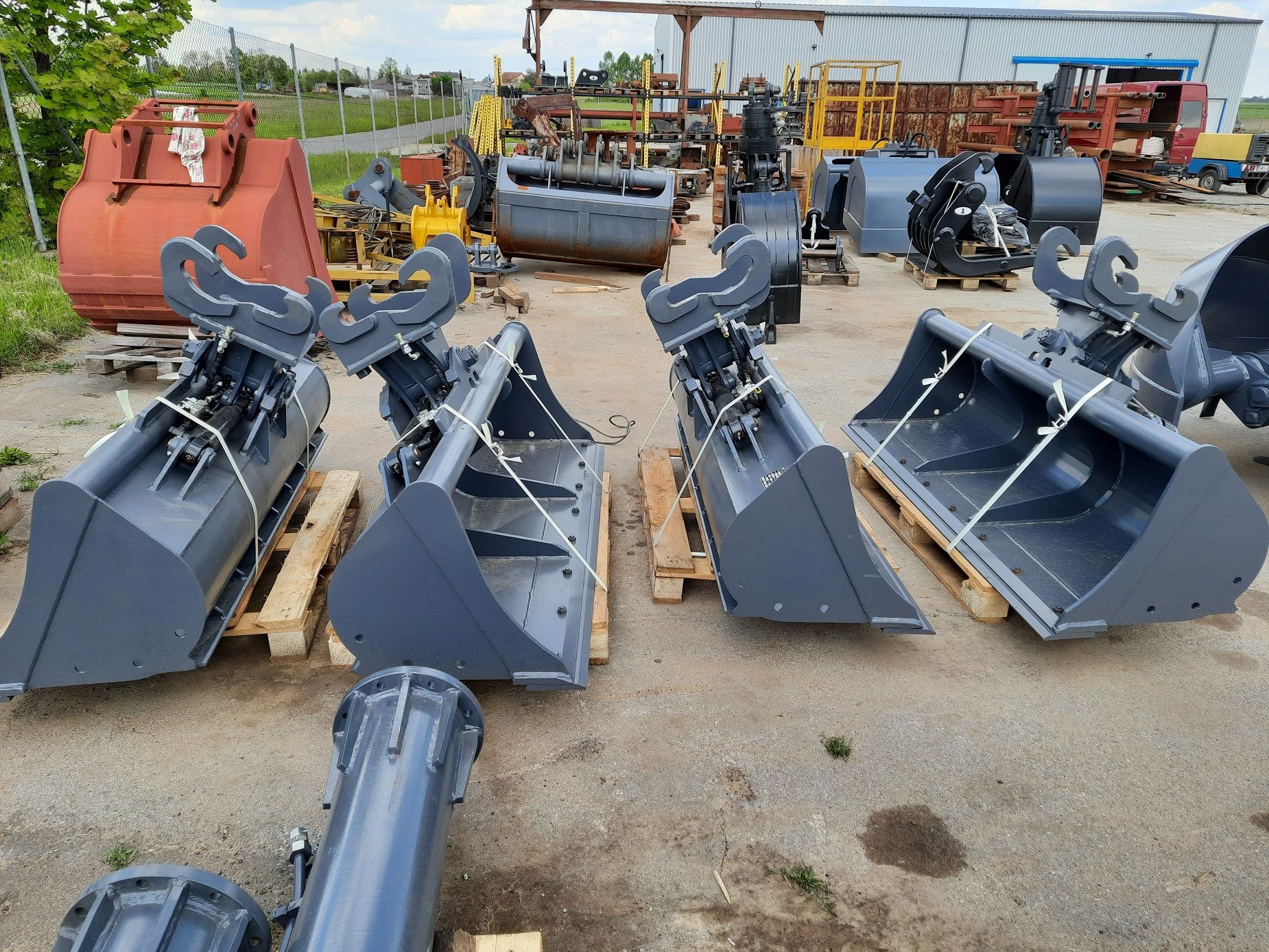 Godet curage 2x45° pour Mecalac