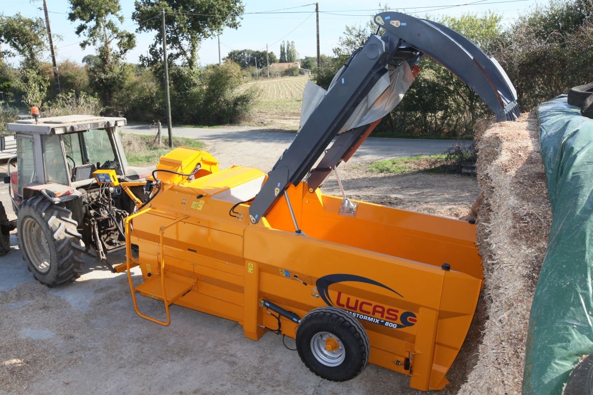 Castormix pailleuse agricole - lucas g - 6 à 18 m3_1