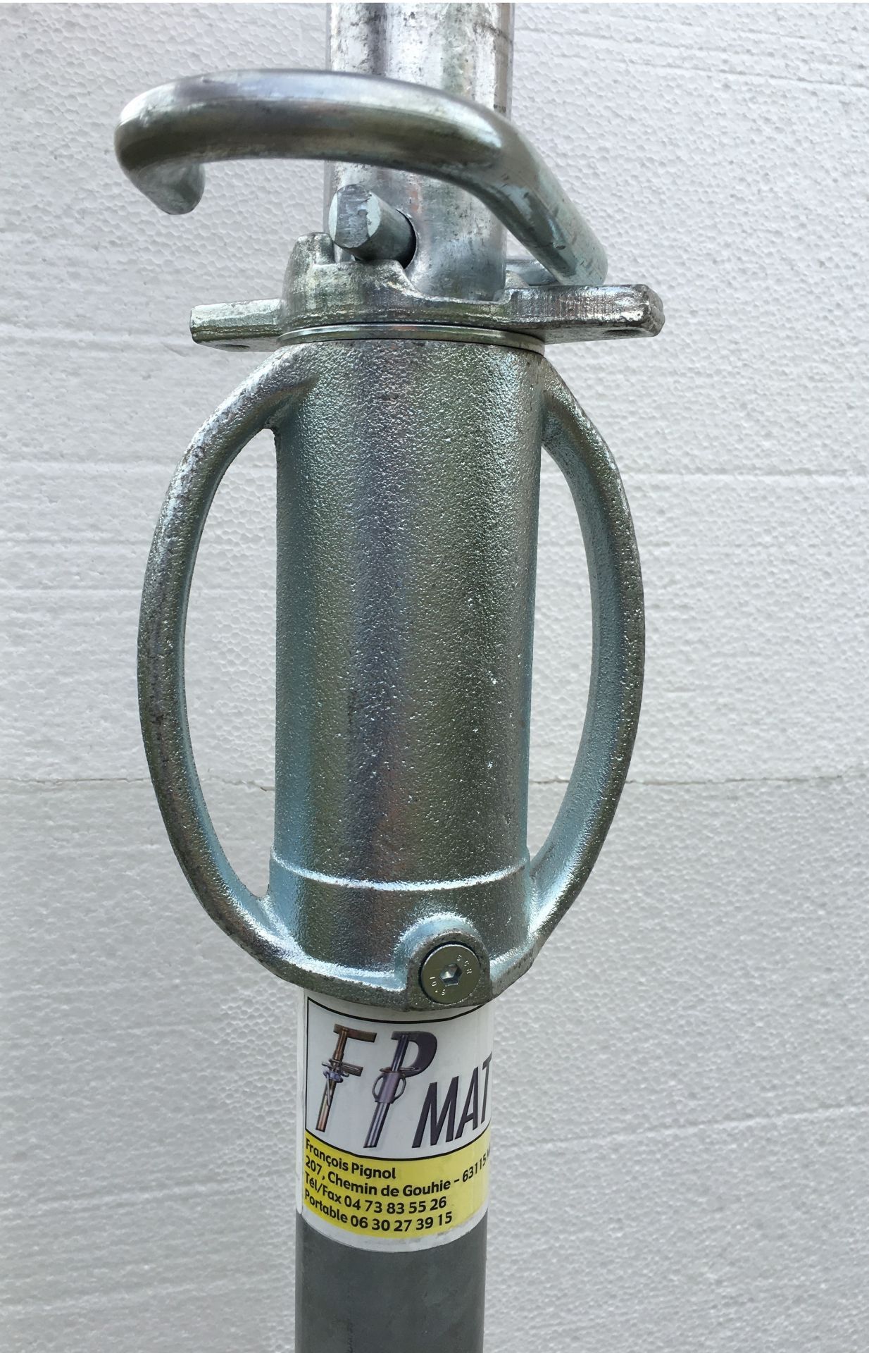 Panier de 100 étais de coffrage réglable de 1m80 à 3m00 Charge d'utilisation 2 tonnes à 2m50 Etai t2 300 - ET30T2GRIA_1