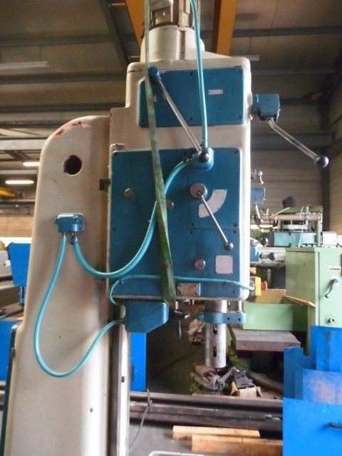 Perceuse à colonne IFRATIREA - Réf 2444 - Cône morse N°4 - 12 vitesses de 31 à 1400 tr/min_1