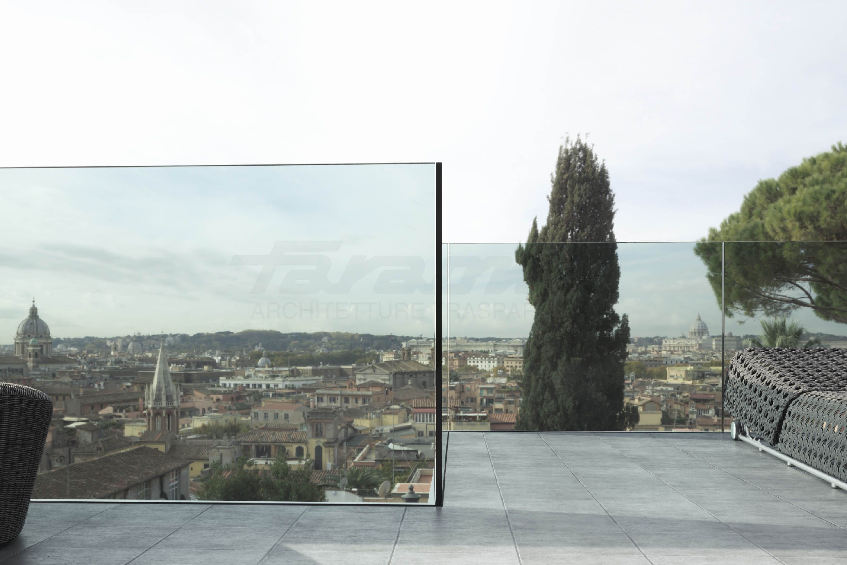 Ninfa 5 - garde-corps - faraone - en verre trempé feuilleté - dimensions de la section du profil : 101 x 148 mm_1