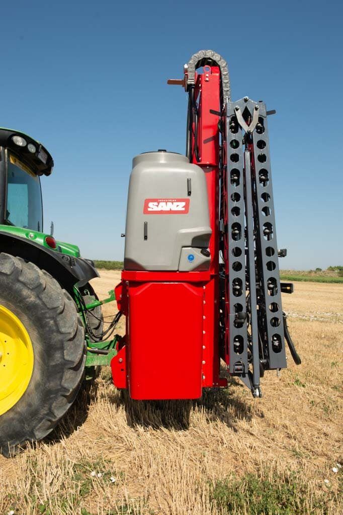 Pulvérisateur avec cuve en polyéthylène- Capacité 800, 1000, 1250, 1500 et 1900 litres - SR - CLM_1