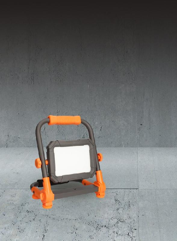 Projecteur de chantier LED rechargeable 20W - 2000lm - Batterie Lithium-ion 8800mAh - IP44 - IK08_1
