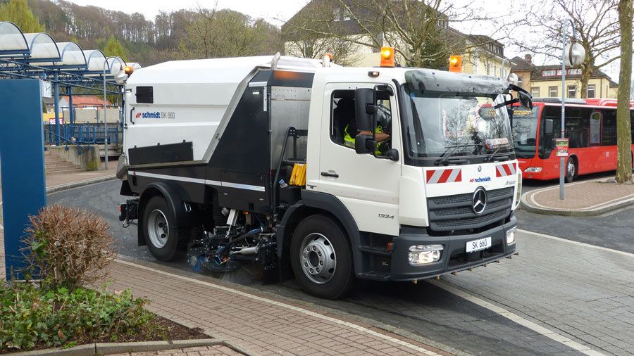 Street king 660 - balayeuse aspiratrice sur châssis - aebi schmidt - 7 m3_1