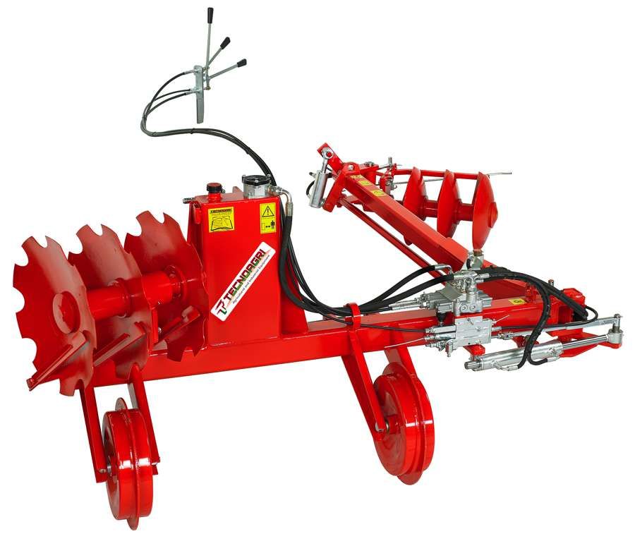 Machine pour désherbage écologique dans les sous-rangées