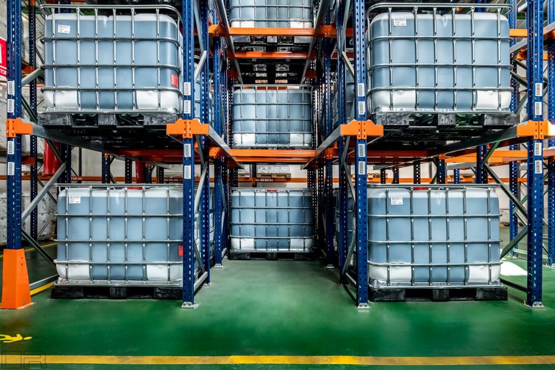 Rayonnage à palettes par accumulation - Estanterías Metálicas Récord S.L - Intégration facile à des entrepôts, capacité de stockage optimisée_1