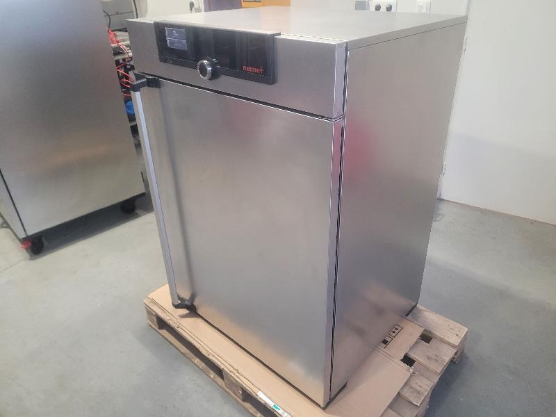 Etuve / incubateur réfrigéré à élément Peltier MEMMERT IPP 260 / 70 ° C_1