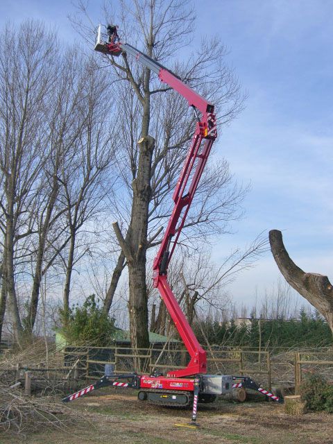 Lightlift 23.12 iiis - nacelle araignée - hinowa s.P.A. - capacité nacelle chenillée 120kg à 200kg_2