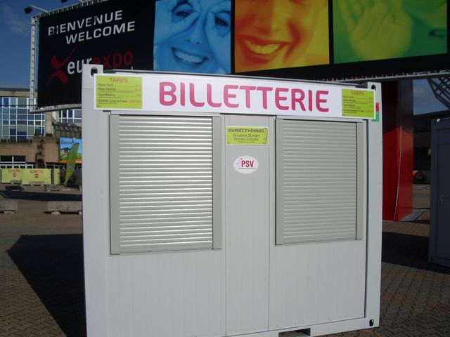 Bungalow de chantier 20' - modulaire, bureau aménagé - ossature et parois en métal isolées - 6.05 x 2.43 x 2.59 m_1