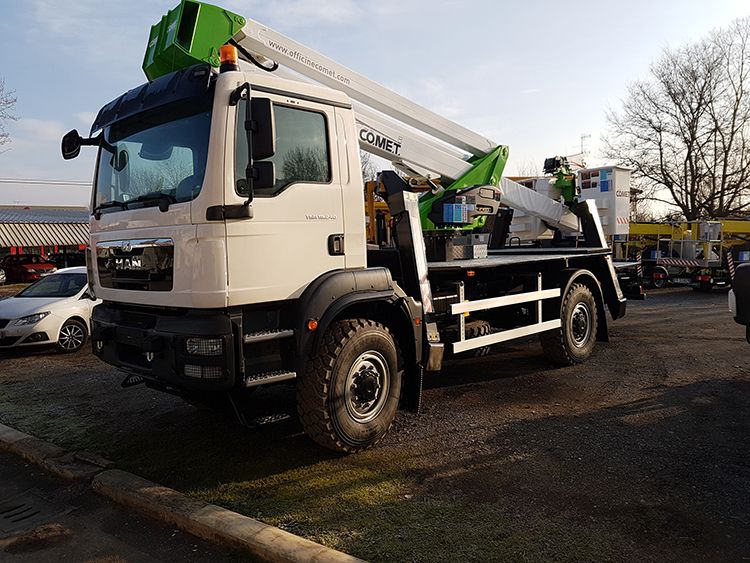 Camion nacelle Eurosky-i 21 | 2 | 14 - 46 kV - Comet - 21 m - isolé jusqu'à 46 kV_1