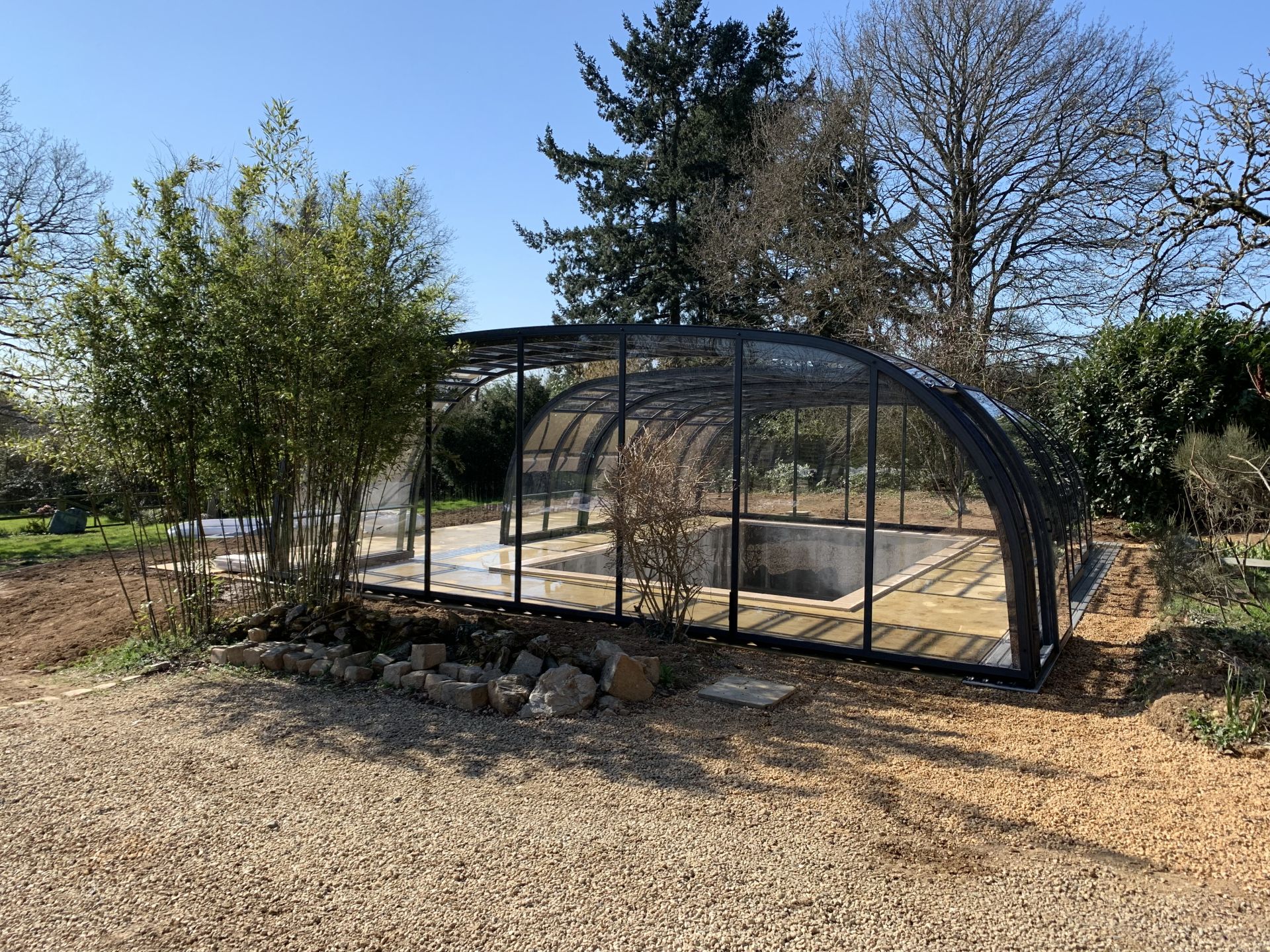 Abri de piscine haut télescopique - structure en aluminium thermolaqué époxy_2