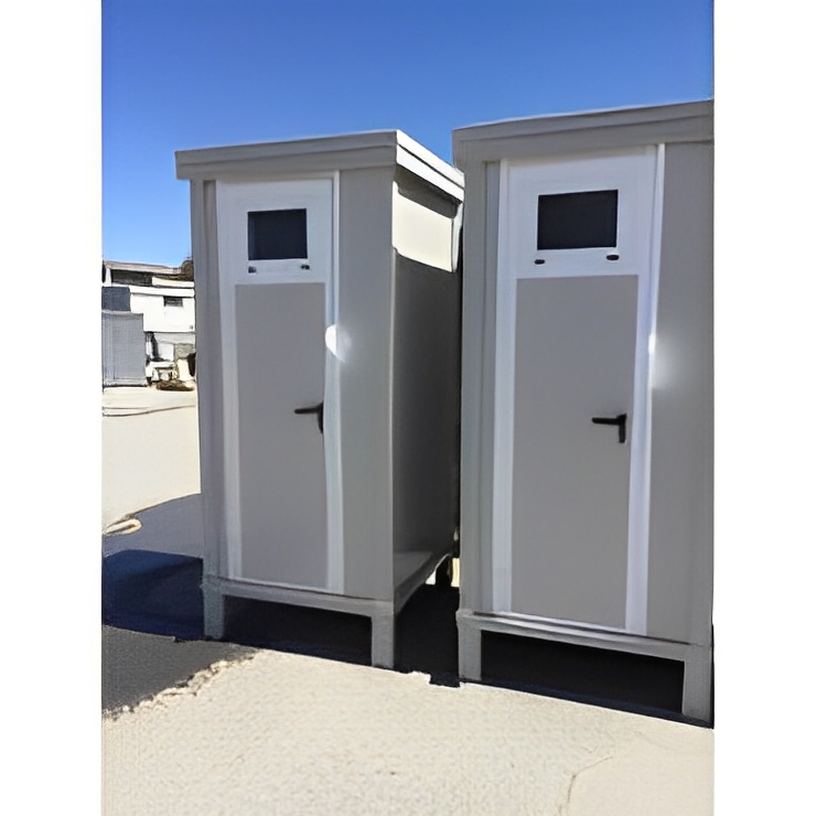 Cabine WC à la turque équipée de lavabo et robinet