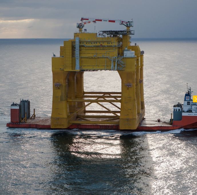 RL 1500 - Grue portuaire offshore Liebherr - Capacité de levage 40t - Portée 42m_1