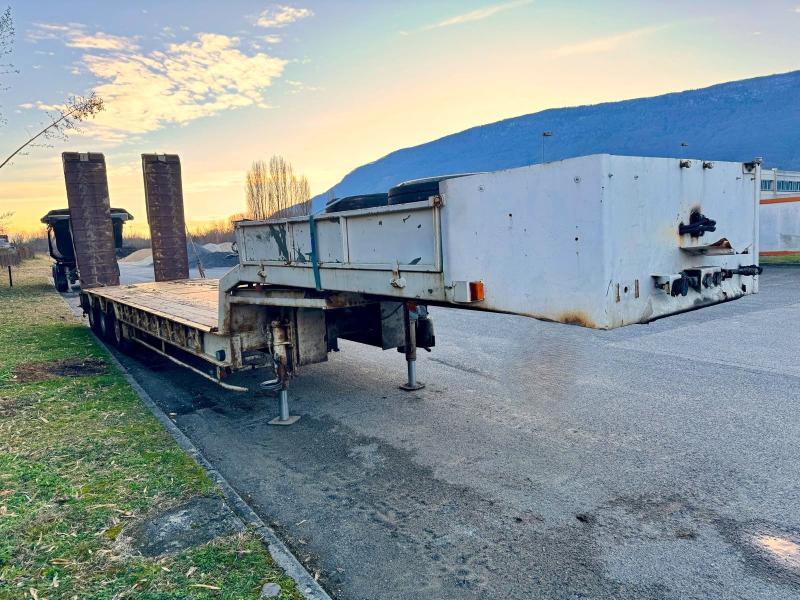 Actm S44315CHC porte engins 3 essieux 34T_1