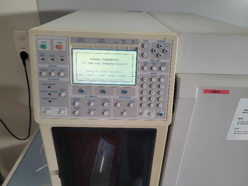 Chromatographe en Phase Gazeuse Varian 4000 GC/MS/MS_1
