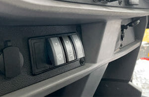 Engin de chantier Dumper DW90 adapté aux terrains irréguliers