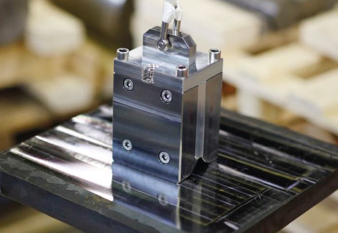 Électro-aimant pour l'automatisation et la robotique - MRP-170 - Dimensions 120x103x140 mm - Charge SWL 170 kg_1