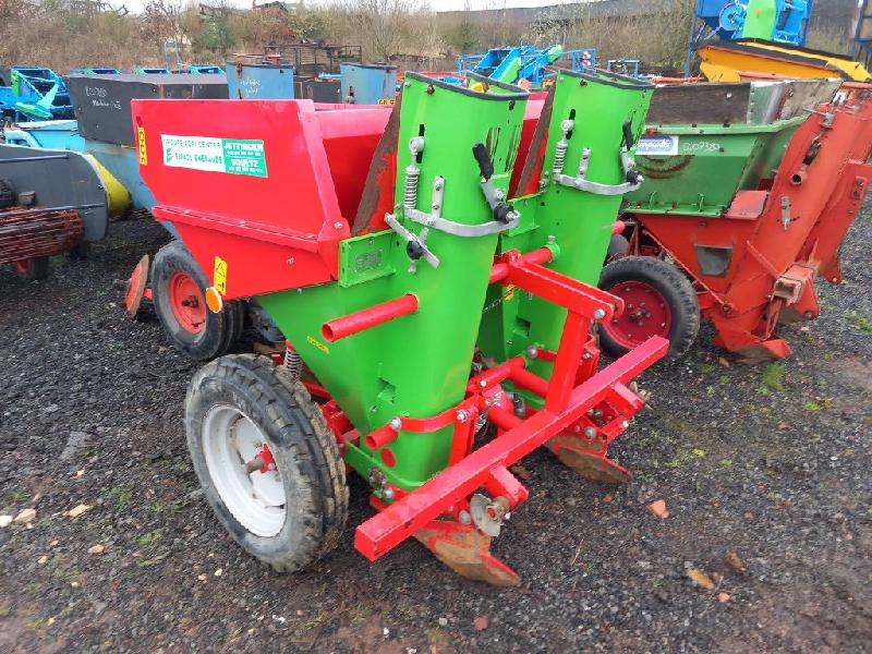 Planteuse de pommes de terre Unia Kora 2 rangs - Référence E007987 - Année 2008 - Occasion_1