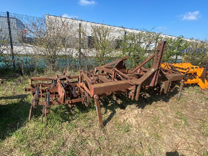 Vibroculteur NC 4.0m - Occasion - Dents courbes, rouleau barres plates, repliable_1