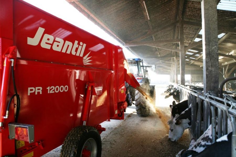 Pr 8000 et 10000 gm pailleuse agricole - jeantil - pour bottes rondes ou cubiques_1