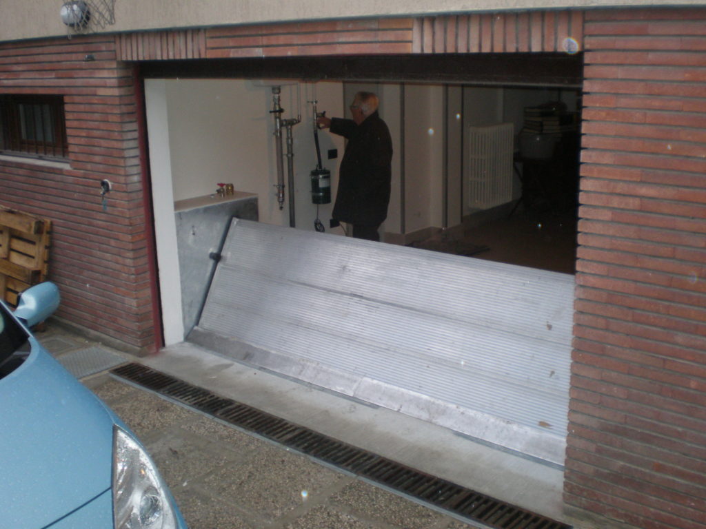 Barrage pneumatique pour protection contre les inondations jusqu'à 5 mètres