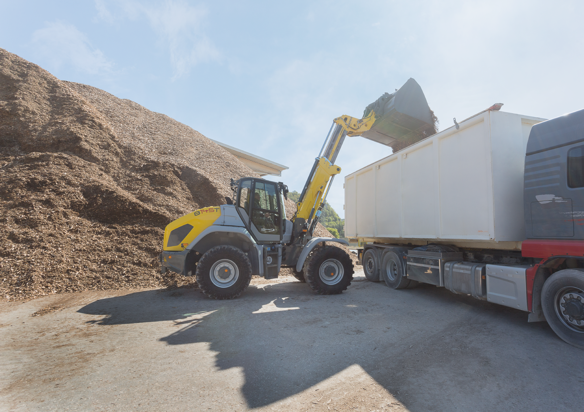 Chargeuse télescopique Kramer 8145T - Puissance, portée et visibilité optimales pour le secteur de la construction_1