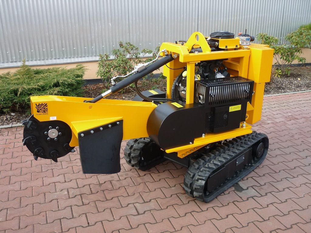 P 38 R - EFI - Rogneuse de souches Laski - Lame moyenne 510 mm - Châssis à chenilles et moteur Kohler ECH 980_1