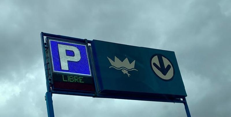 Enseigne drapeau électronique programmable - 70x70cm - Résolution couleur P4, P5, P8 - Capteur de luminosité_1