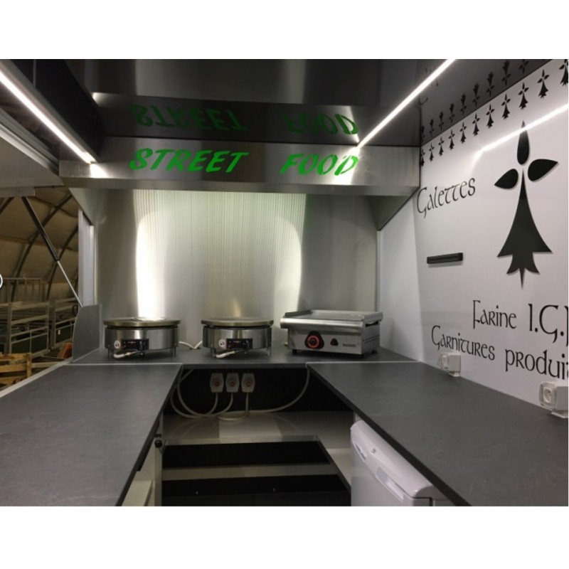 Remorque aménagée pour food truck en panneau polyfont avec rangement compact - BASE 5m50_1