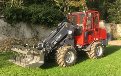 Chargeur automoteur Sherpa K50 avec une hauteur de levage de 3,80 m