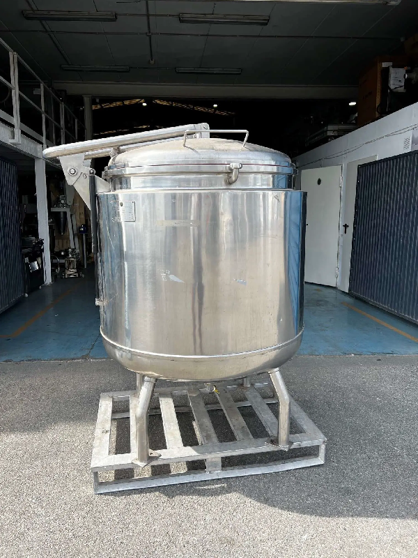 Cuve inox d'occasion 700 litres avec chemise - référence : c7410_1