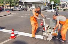 2K50 - Machine de marquage routier Hofmann - Largeurs de lignes standards de 10 à 50 cm - Moteur Honda 2,6 kW_1