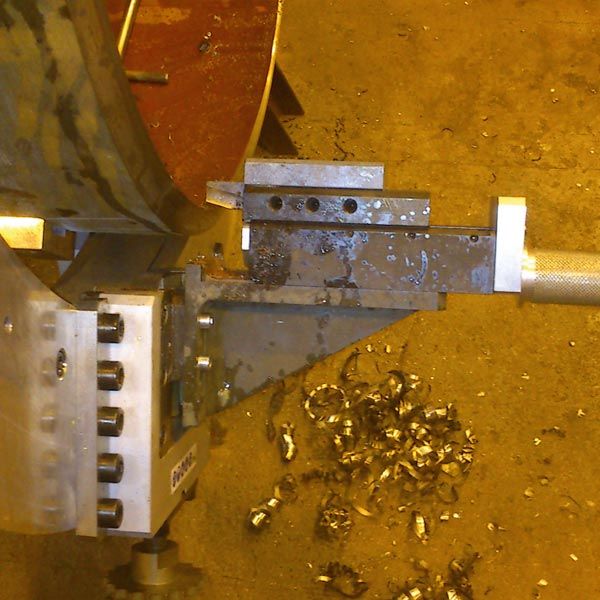 CTO E - Coupe industrielle Cofim - Puissance 230V / 50 Hz - Coupe à 90° et chanfrein simultané jusqu'à 110 mm_1