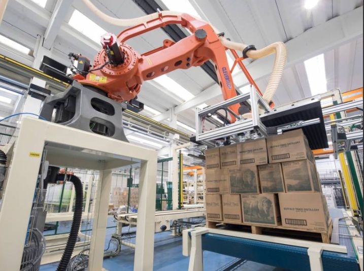 Raptor RCD 1 - Dépalettiseur pour cartons pleins - Clevertech France - préhension robotisée pour rangées 1050 mm x 1250 mm_1