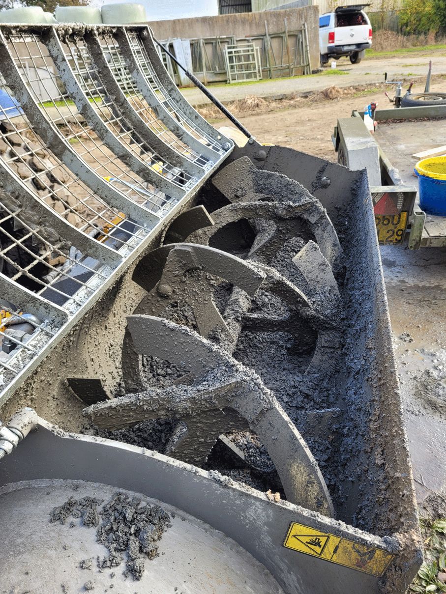 Godet malaxeur à béton Emily_1