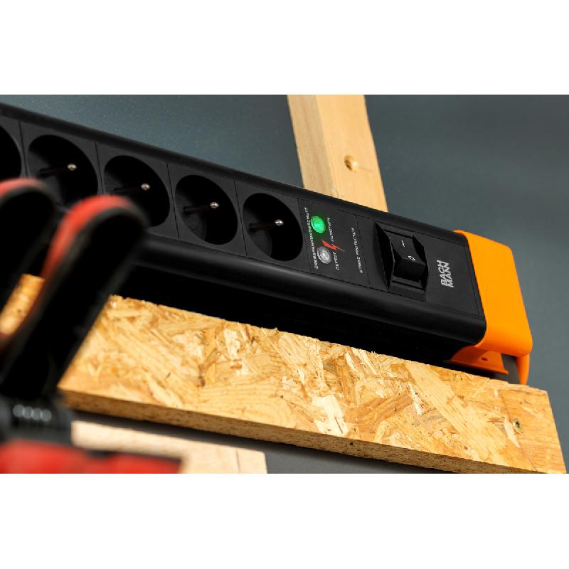 Bachmann connectus 4xute , 1xinterrupteur 2,0m cee7/7 noir_1