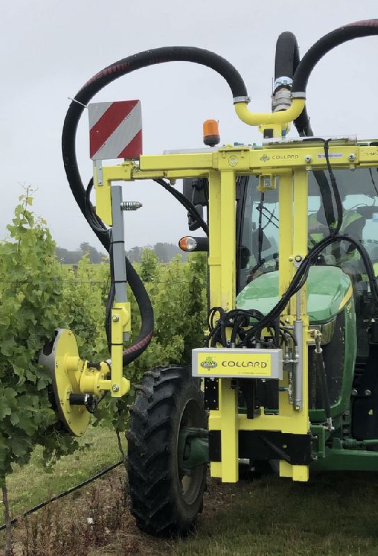 Machine effeuilleuse pour vignobles, modèle E 2200 F avec visibilité optimale