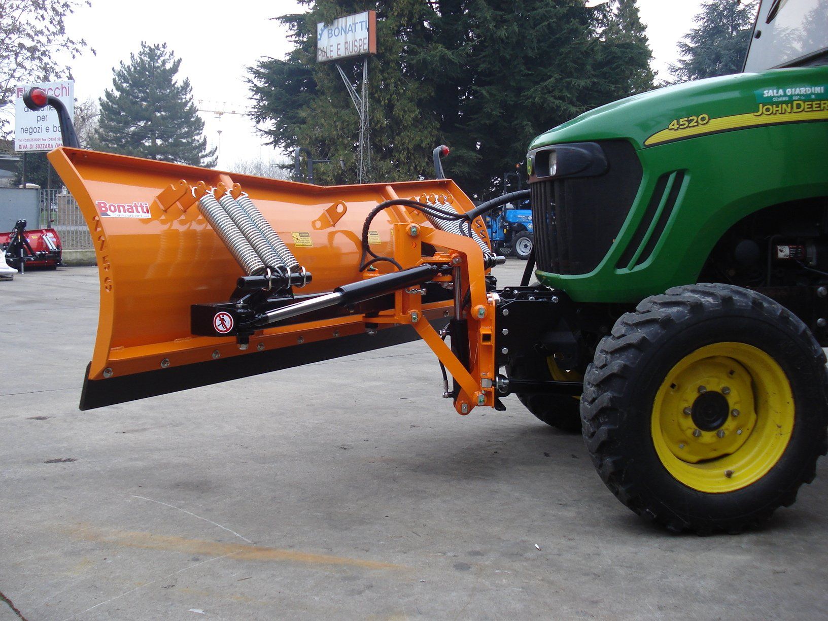 Lp2 2250 - Lames à neige Bonatti - Largeurs de 2 à 2,25 mètres, réglage hydraulique_1