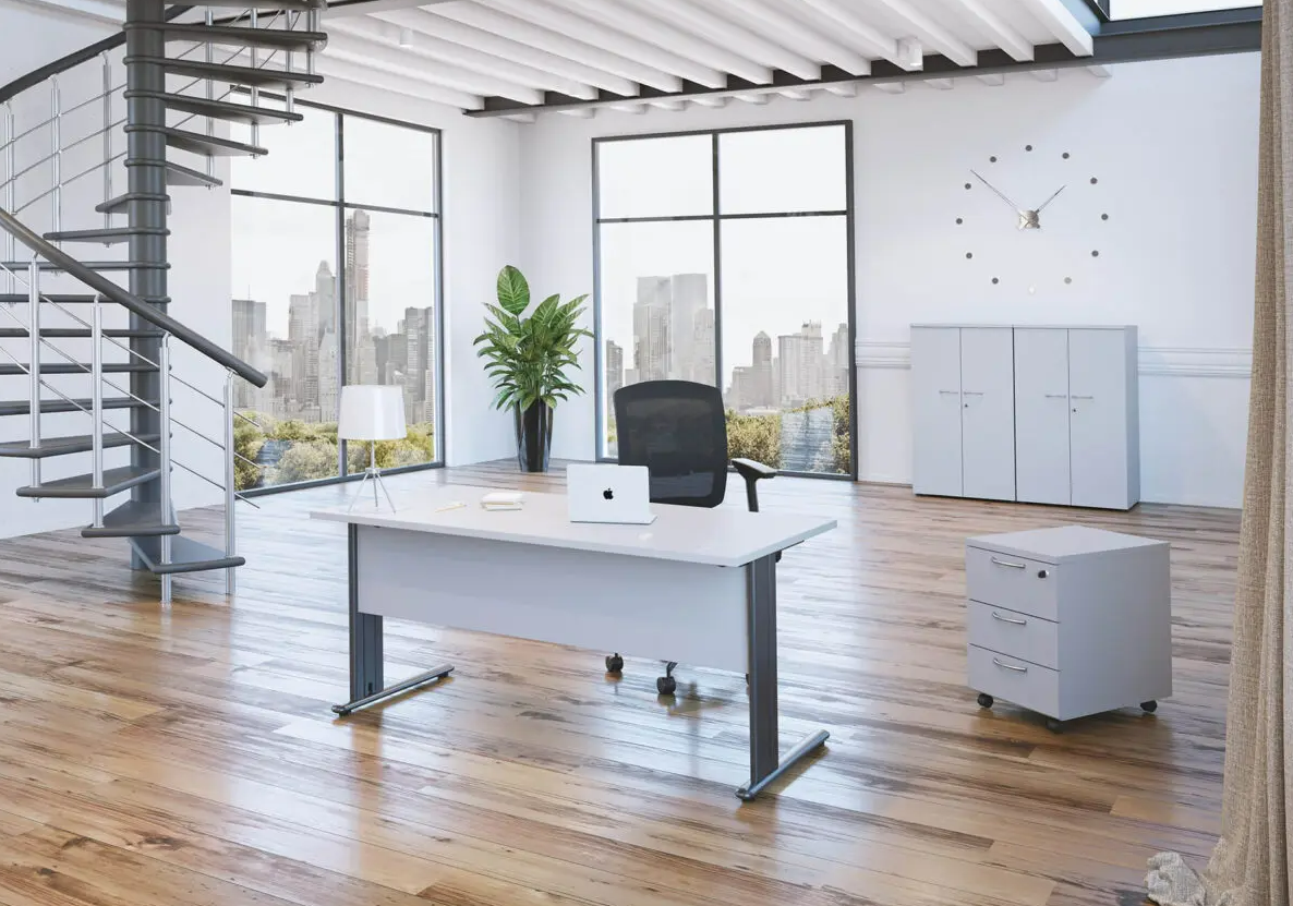 Bureau droit minimaliste et robuste pour espaces de travail_1